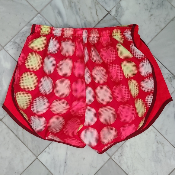 Nike Tempo Running Shorts Pink Polka Dots Small - Picture 2 of 4